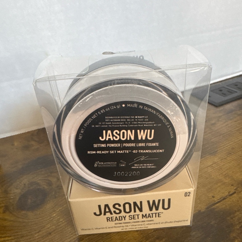 Jason Wu Beauty Ready Set Matte Setting Powder - Full Size- Shade 02.
